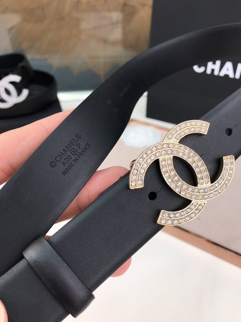 Chanel Calfskin Pearl Crystal Gold Queen Of France Cc Belt 28Mm - Image 3