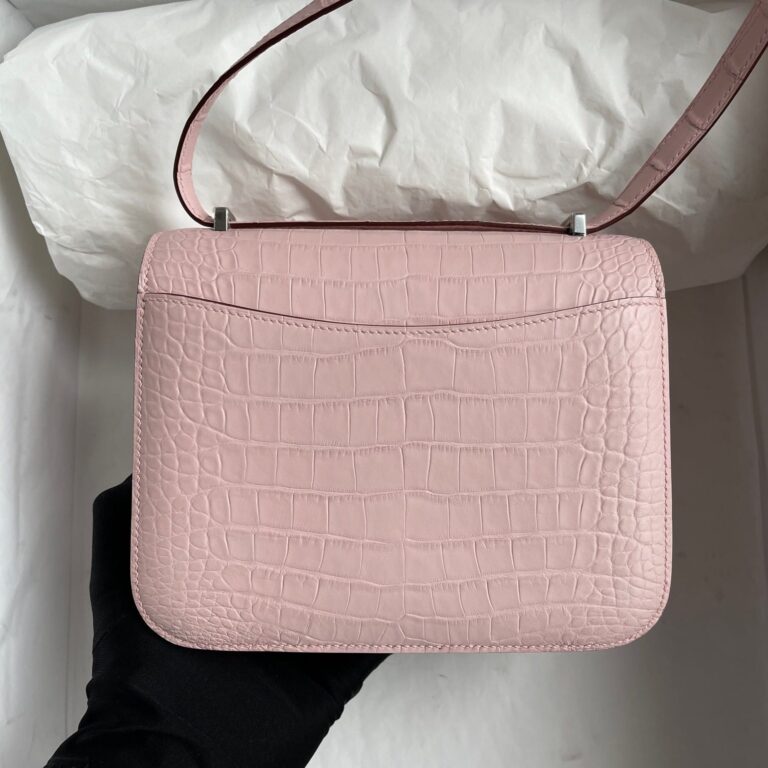 Hermes Constance Alligator Matt Dreamy Pink Silver Hardware 18Cm - Image 4