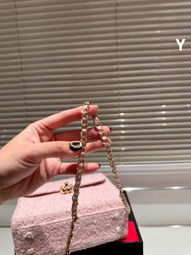 Chanel Box Bag Tweed Pink 20Cm - Image 3