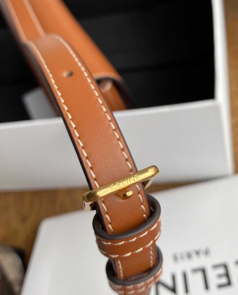 Celine Triomphe Shoulder Bag In Shiny Calfskin Brown 194143Bfn04Lu - Image 5