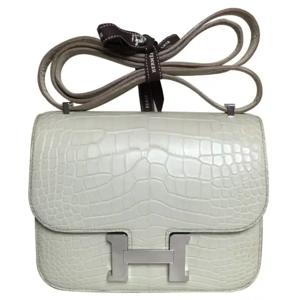 Hermes Constance Alligator Matt Dreamy Pink Silver Hardware 18Cm