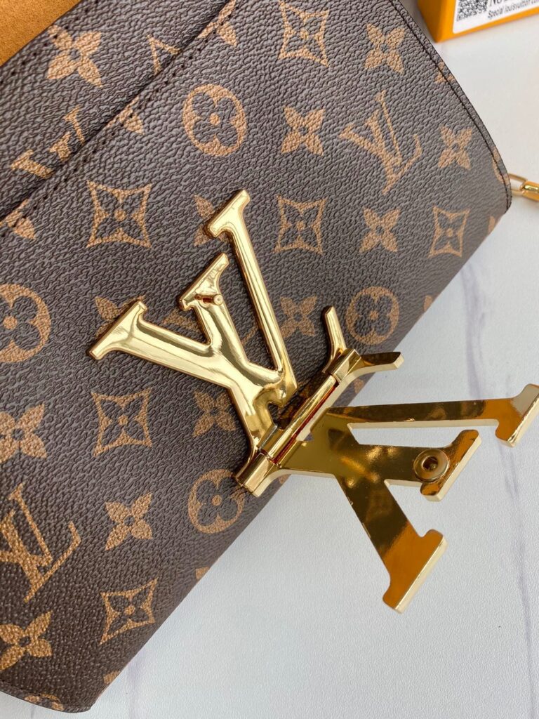 Louis Vuitton Monogram Messenger 23Cm Brown Wallet - Image 8