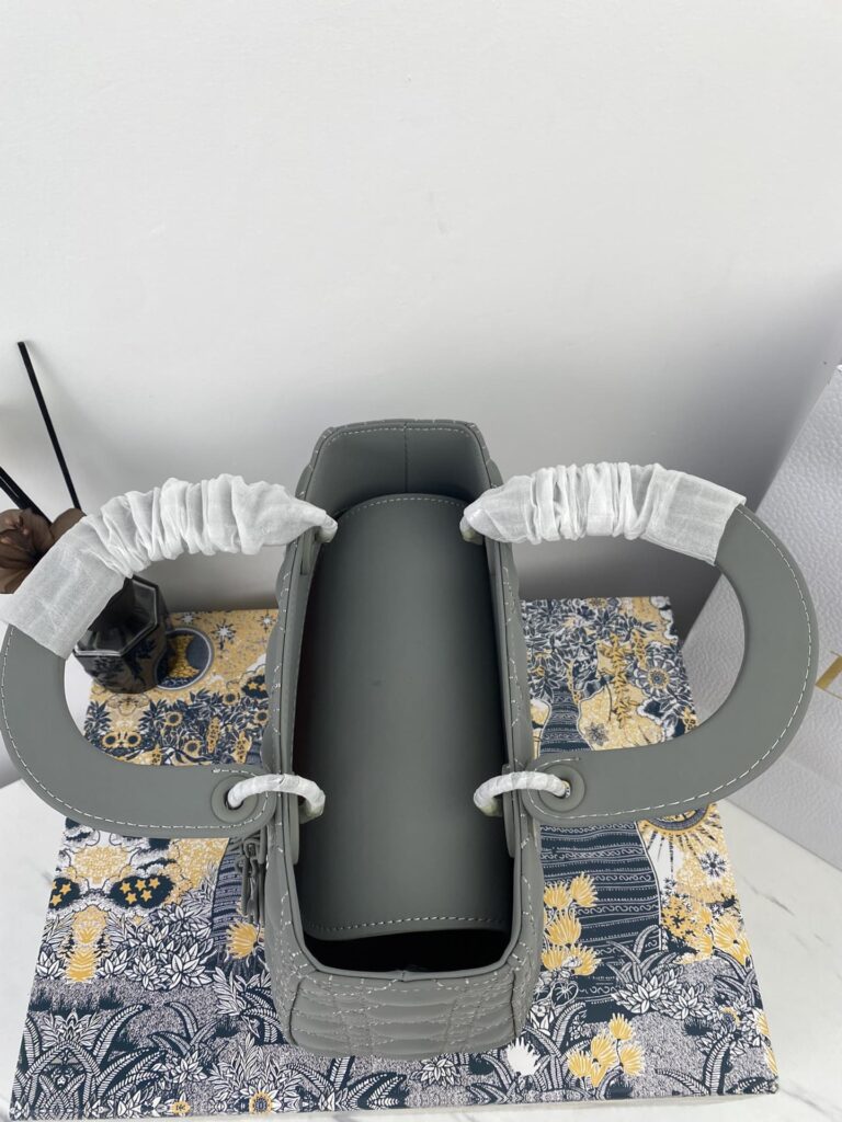 Dior Medium Lady Gray Ultramatte Cannage M0565Iloi_M41G 24Cm - Image 7
