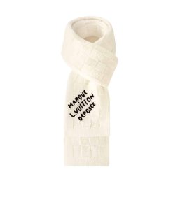 Louis Vuitton Damier Snug Scarf Creme M92755