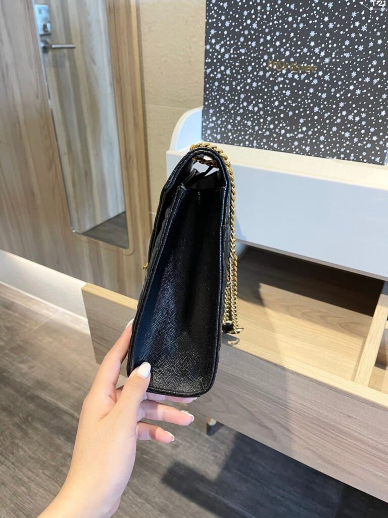 Saint Laurent Envelope Large Bag In Mix Matelass? Grain De Poudre Embossed Black Gold 31Cm 600166Bow911000 - Image 8