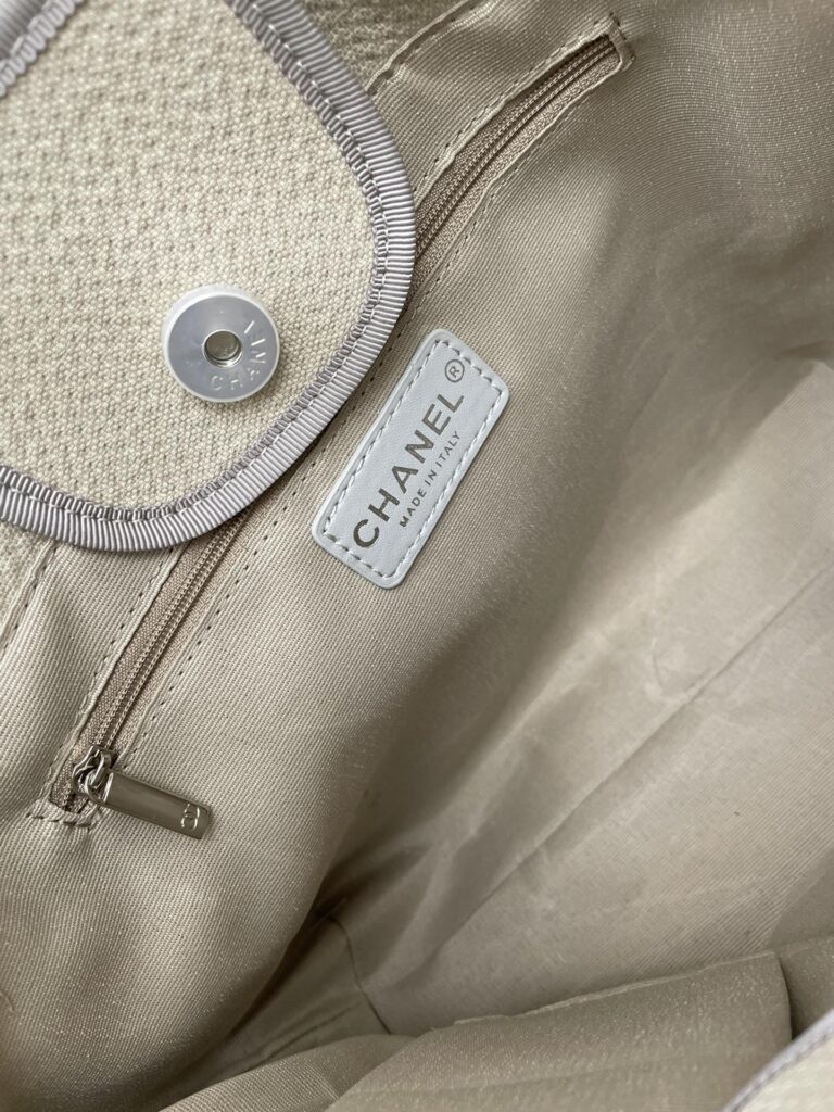 Chanel Deauville Shopping Canvas Tote Bag 33Cm A67001 - Image 4