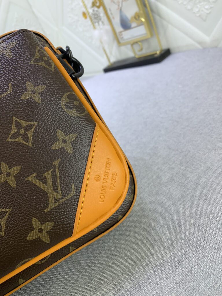Louis Vuitton Trio Messenger Radiant Sun 25Cm M46694 - Image 2