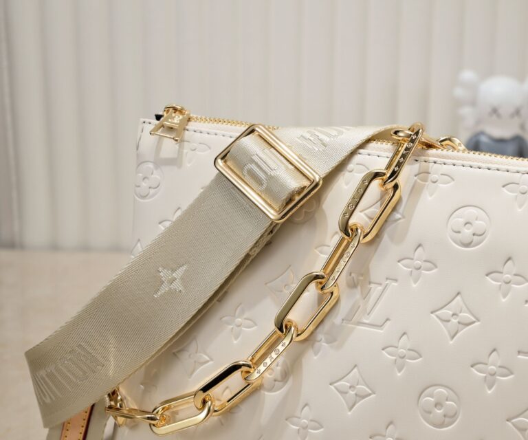 Louis Vuitton Coussin Pm Cream 26Cm M57793 - Image 4