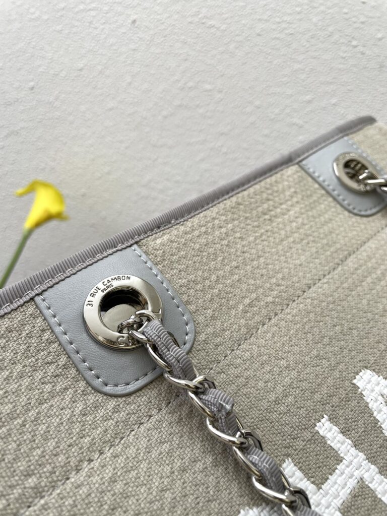 Chanel Deauville Shopping Canvas Tote Bag 33Cm A67001 - Image 3