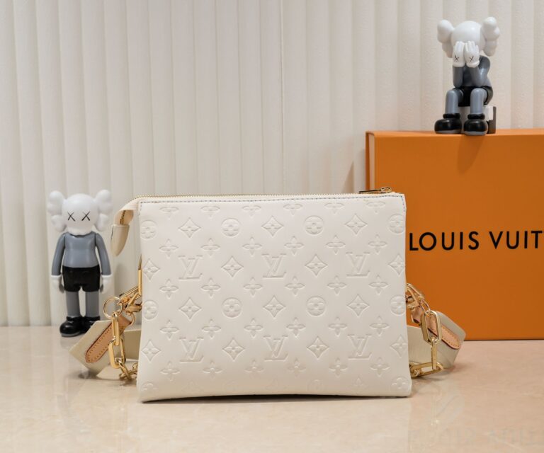 Louis Vuitton Coussin Pm Cream 26Cm M57793 - Image 3