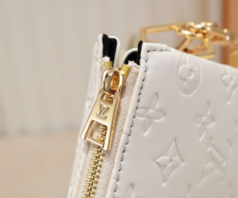 Louis Vuitton Coussin Pm Cream 26Cm M57793 - Image 5