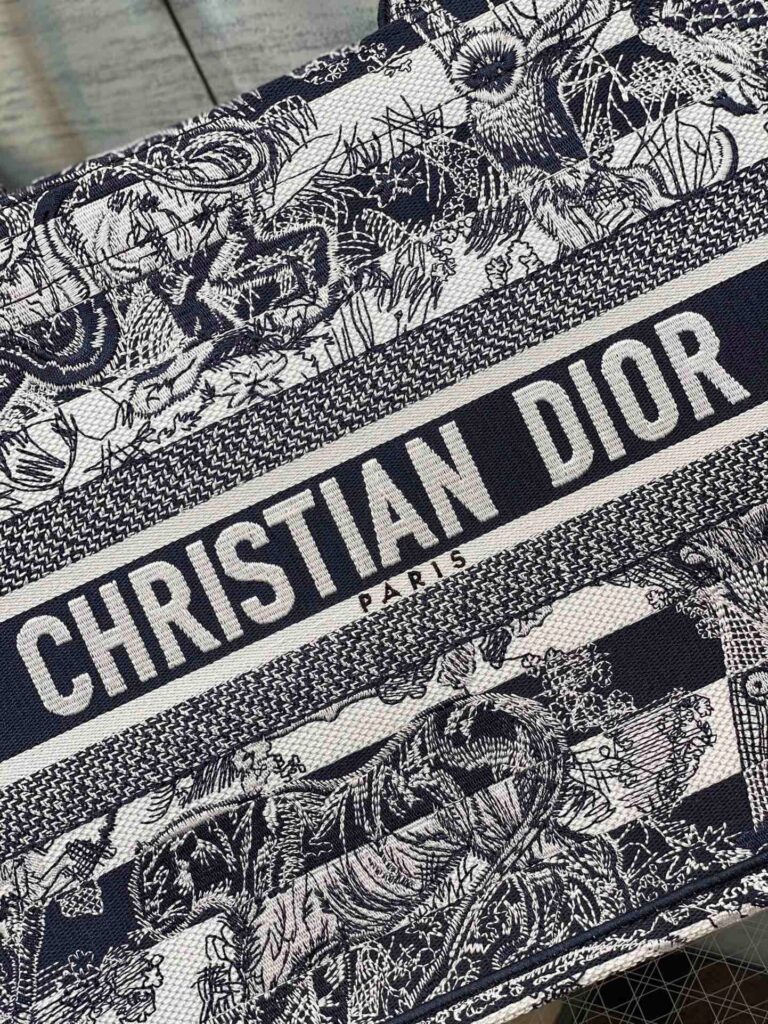 Dior Medium Book Tote Navy Blue Toile De Jouy Stripes Embroidery 36Cm M1296Zrlp M928 - Image 4