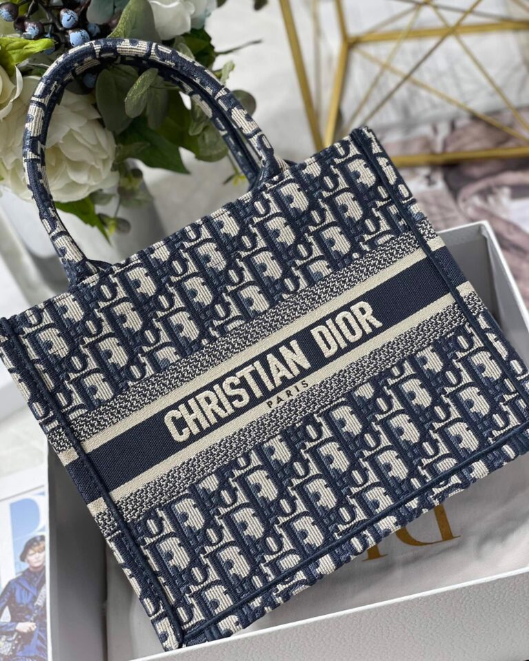 Dior Small Book Tote Blue Dior Oblique Embroidery M1265Zriw M928 - Image 6