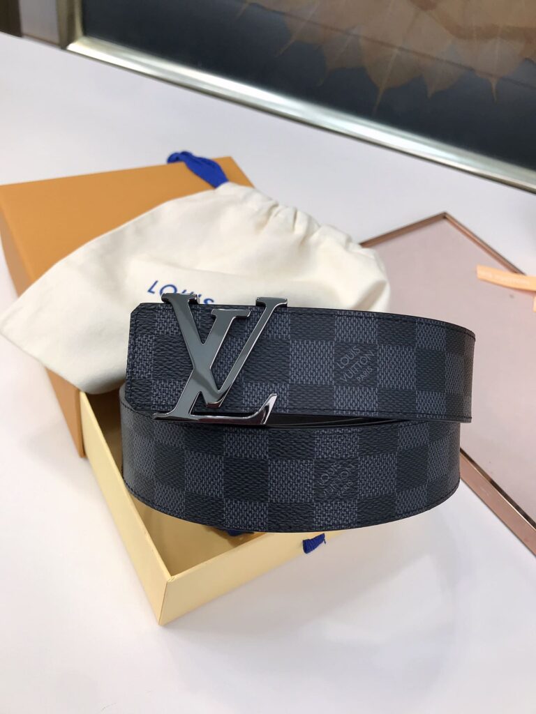 Louis Vuitton Ceinture Lv Initiales Reversible 4Cm - Image 4