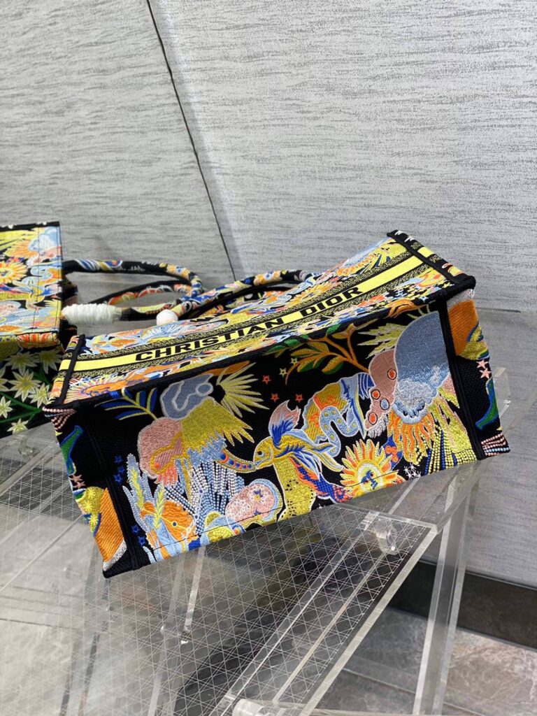 Dior Medium Book Tote Black Multicolor Dior Zodiac Fantastico Embroidery 36Cm M1296Zrza M911 - Image 7