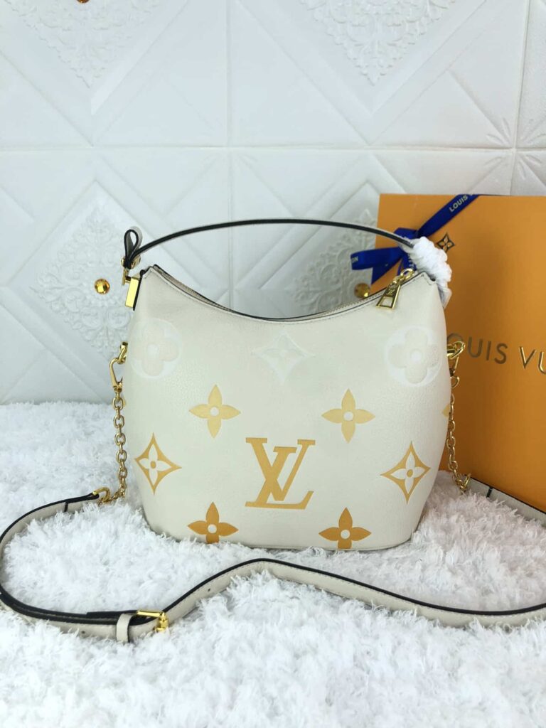 Louis Vuitton Marshmallow Hobo Bag 24Cm - Image 10