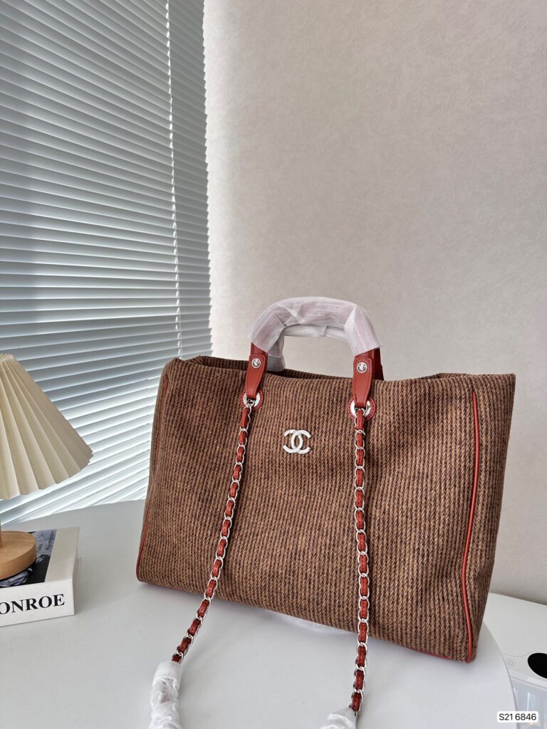 Chanel Deauville Large Tote Shopping Bag Brown 38Cm - Image 2