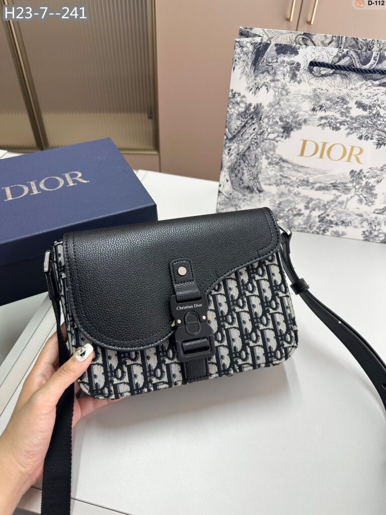 Dior Mini Saddle Bag With Strap Beige And Black Dior Oblique Jacquard And Black Grained Calfskin 23Cm 1Adpo049Yks H27E - Image 3