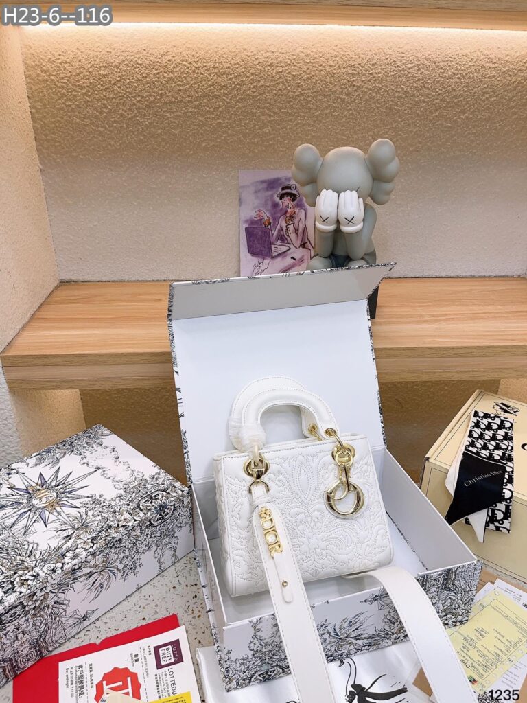 Dior Small Lady Dior My Abcdior Bag Latte Quilted Effect Lambskin With Ornamental Motif 20Cm M0538Ootb M030 - Image 2