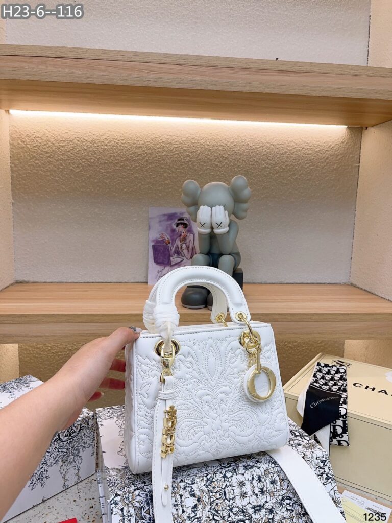 Dior Small Lady Dior My Abcdior Bag Latte Quilted Effect Lambskin With Ornamental Motif 20Cm M0538Ootb M030 - Image 3