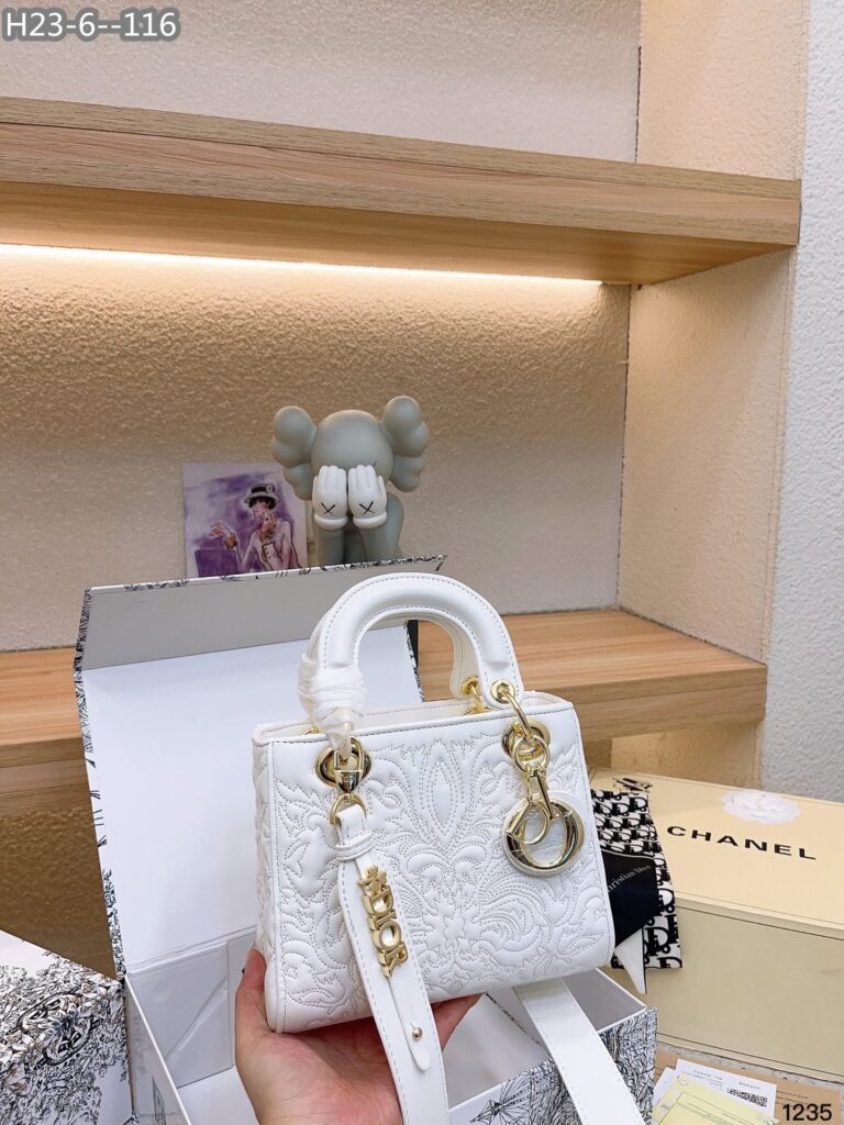 Dior Small Lady Dior My Abcdior Bag Latte Quilted Effect Lambskin With Ornamental Motif 20Cm M0538Ootb M030 - Image 4