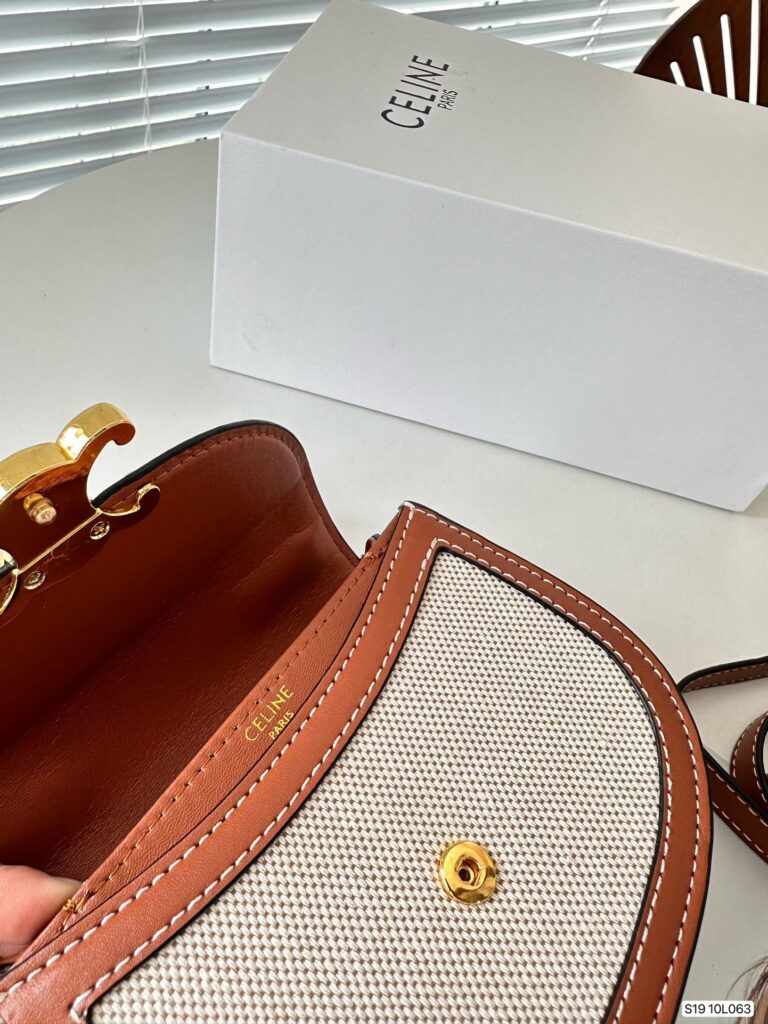 Celine Mini Besace Triomphe In Textile And Calfskin Natural 16Cm 10K502Fa302Nt - Image 4