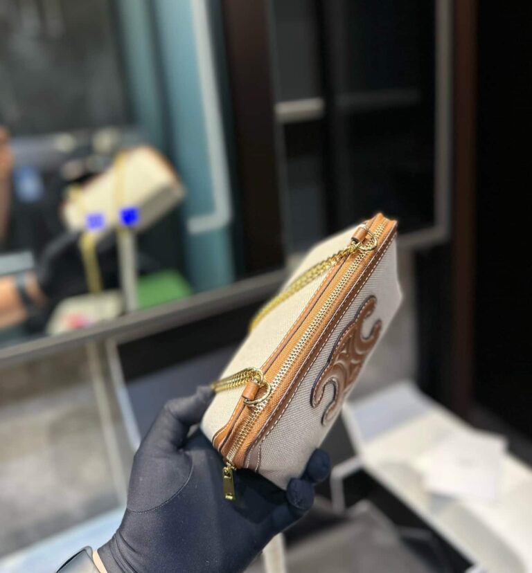 Celine Clutch On Chain Cuir Triomphe In Textile And Calfskin Natural Tan 17Cm - Image 5