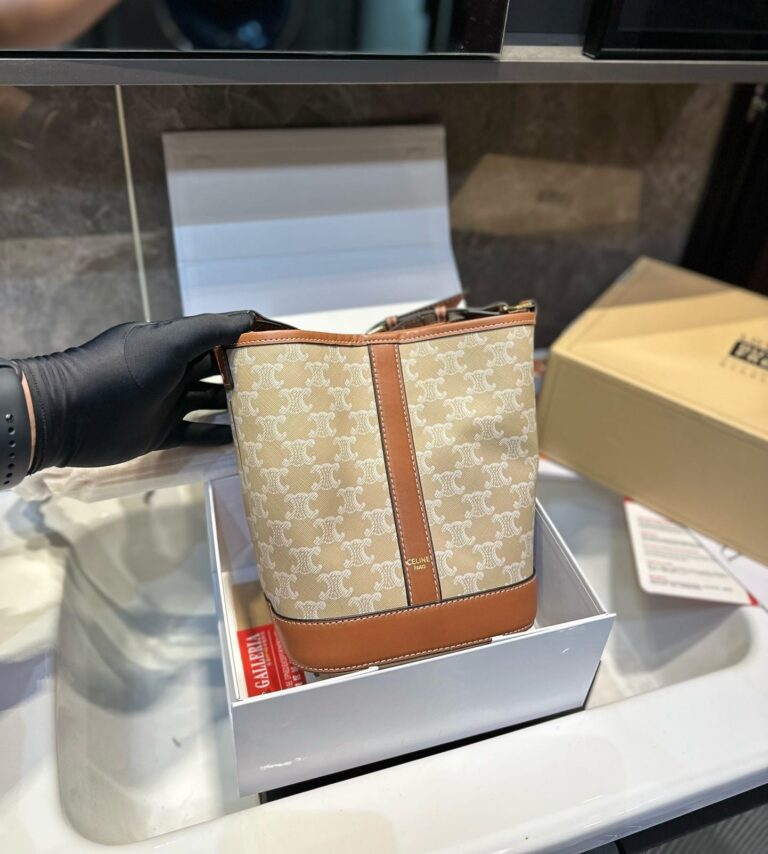 Celine Small Bucket Cuir Triomphe In Triomphe Canvas And Calfskin Grege 22Cm 191442Flc 02Gr - Image 2