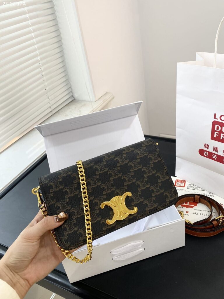 Celine Multipochette In Triomphe Canvas And Calfskin Tan 20Cm 10L972Dqb 04Lu - Image 5