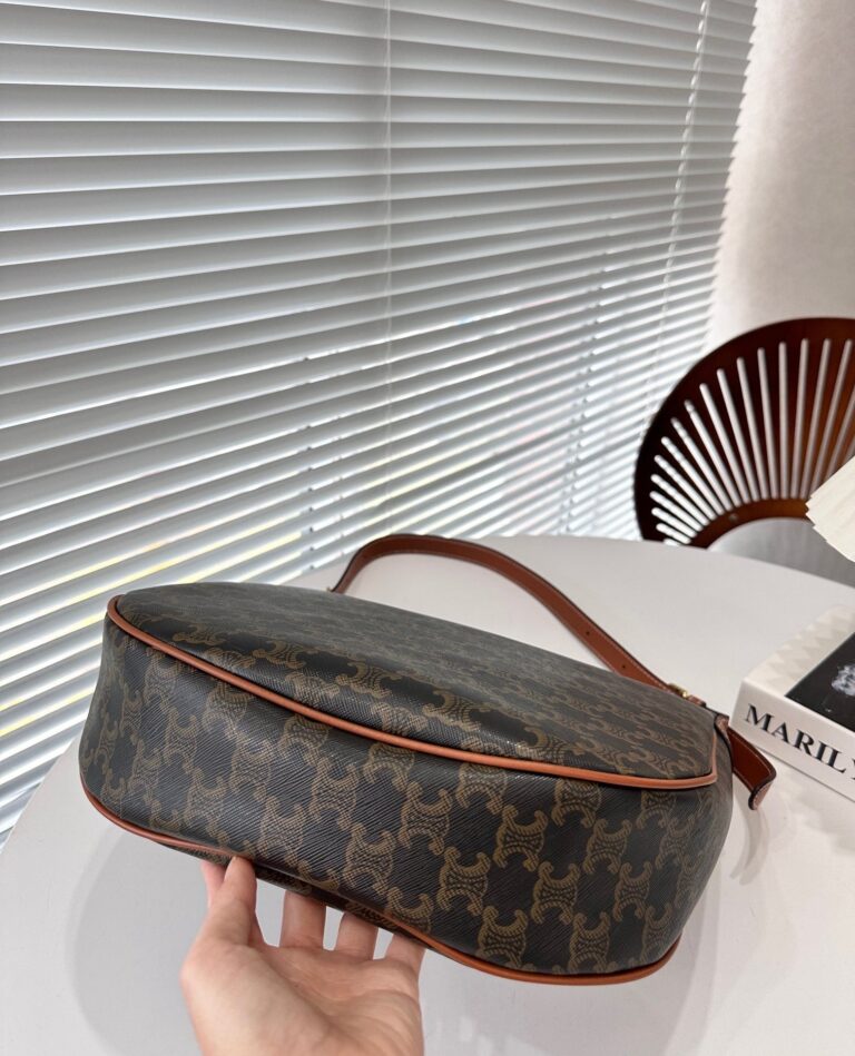 Celine Heloise Bag In Triomphe Canvas And Calfskin Tan 31Cm 114712Fqm 04Lu - Image 5