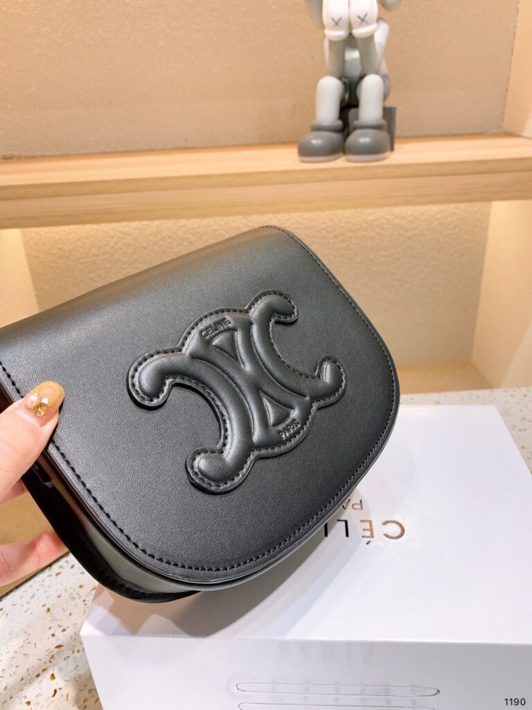 Celine Folco Cuir Triomphe In Smooth Calfskin Black 18Cm 198263Du3 38No - Image 7