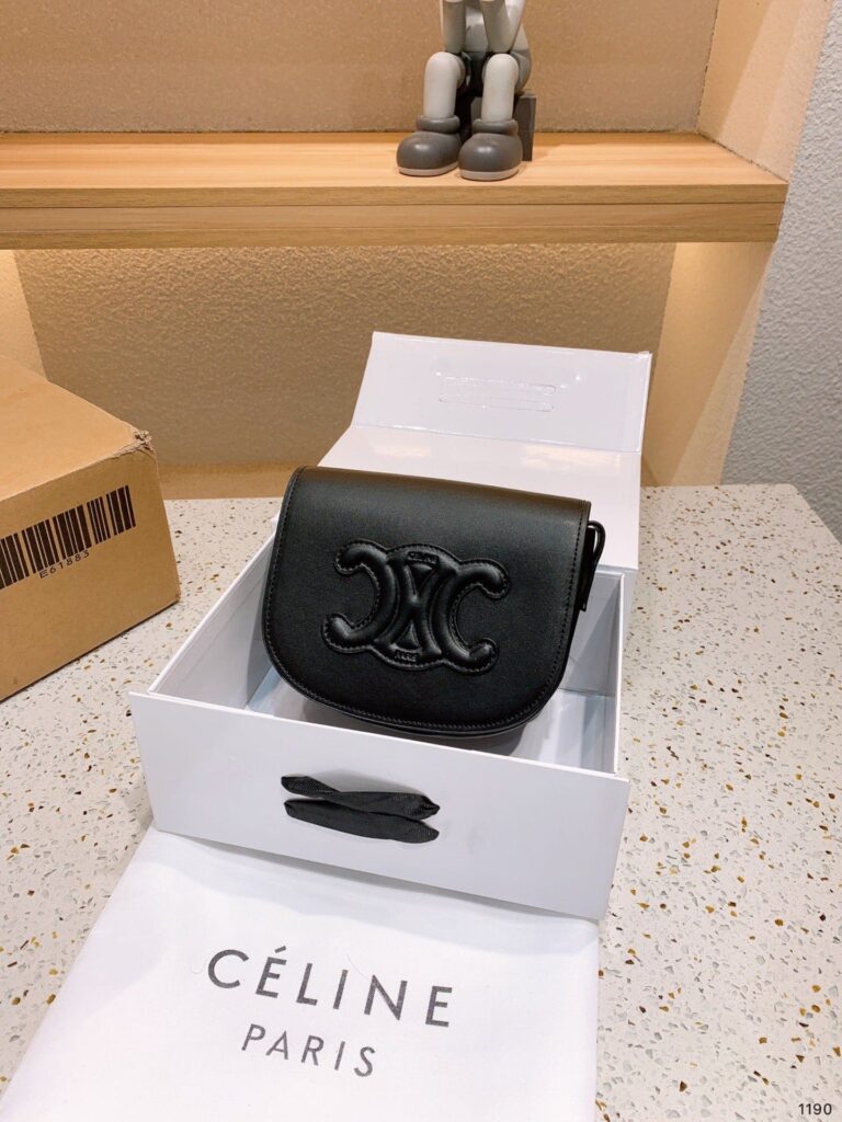 Celine Folco Cuir Triomphe In Smooth Calfskin Black 18Cm 198263Du3 38No - Image 8