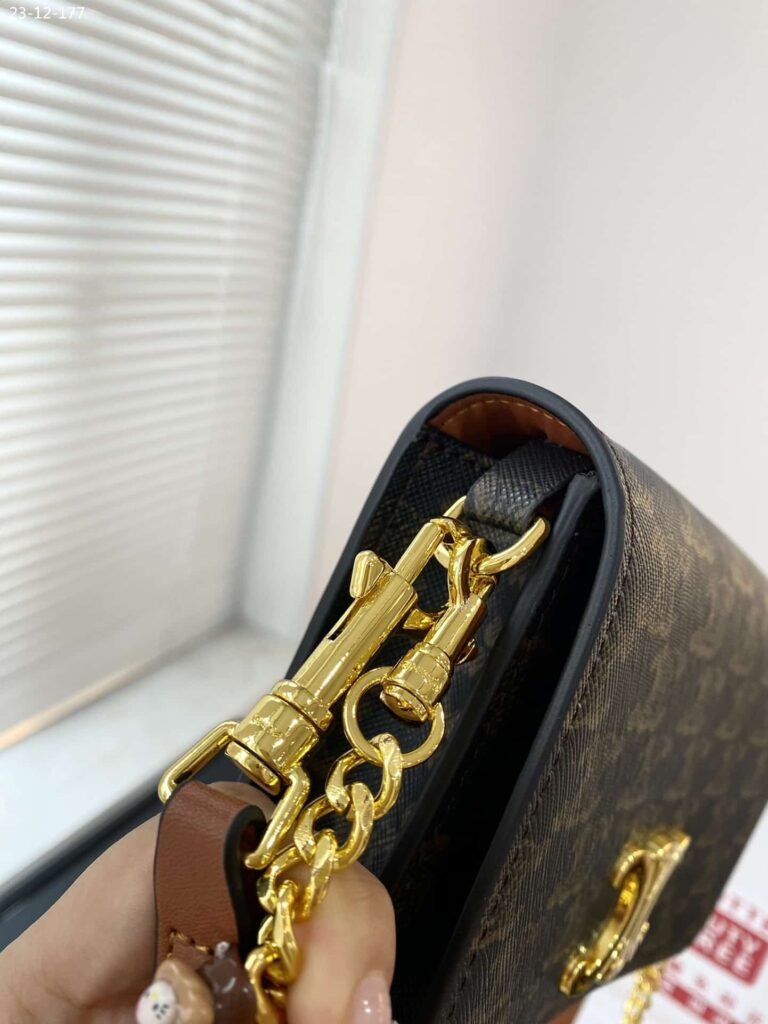 Celine Multipochette In Triomphe Canvas And Calfskin Tan 20Cm 10L972Dqb 04Lu - Image 8