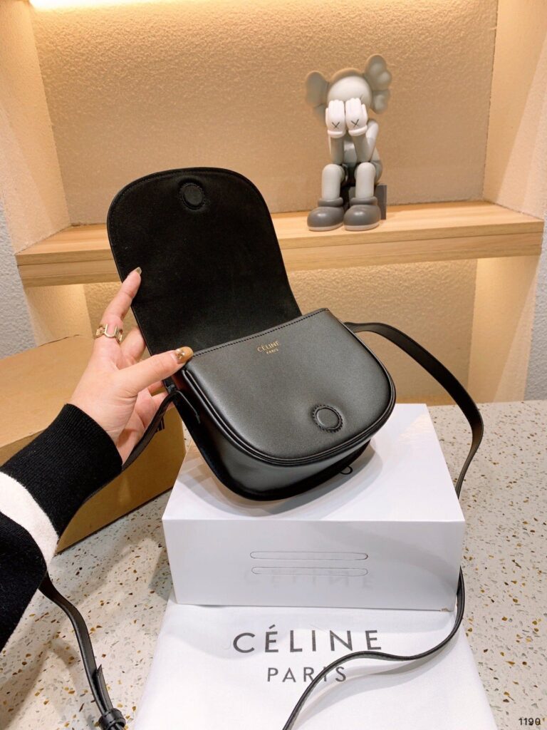 Celine Folco Cuir Triomphe In Smooth Calfskin Black 18Cm 198263Du3 38No - Image 9