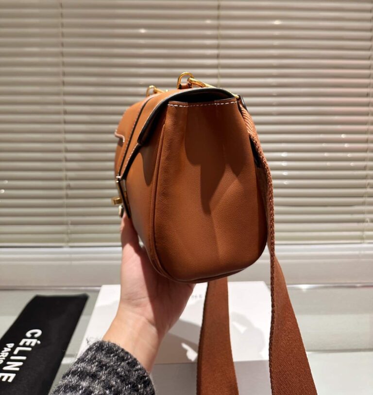 Celine Teen Soft 16 In Smooth Calfskin Tan 24Cm 196853Cr4 04Lu - Image 9