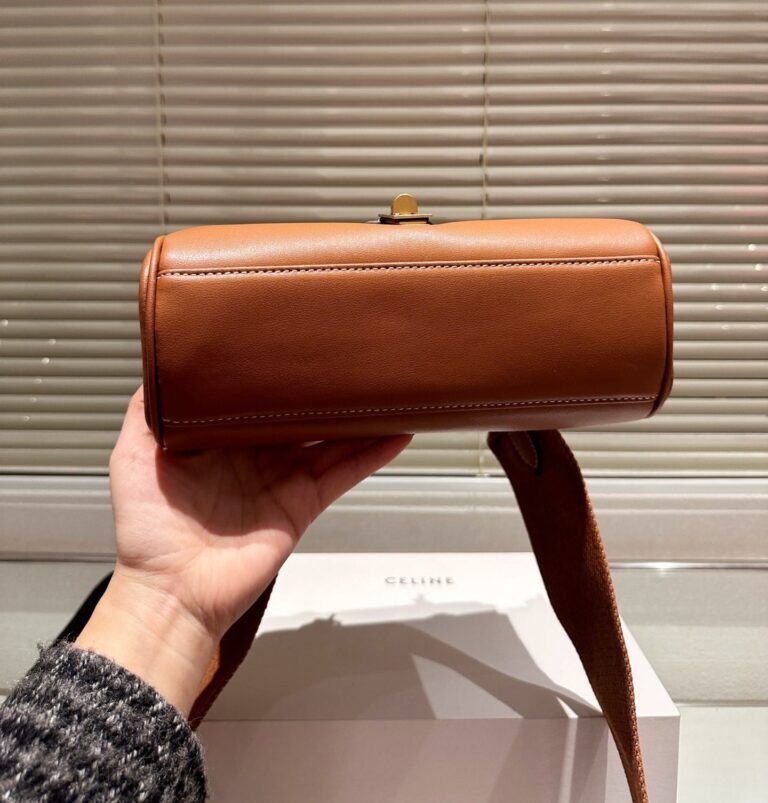 Celine Teen Soft 16 In Smooth Calfskin Tan 24Cm 196853Cr4 04Lu - Image 10