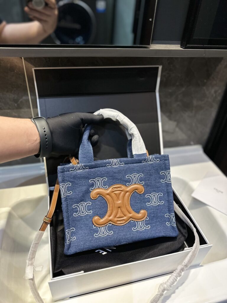 Celine Triomphe Small Cabas Thais In Denim Navy 25Cm 199162Fed 07At - Image 9