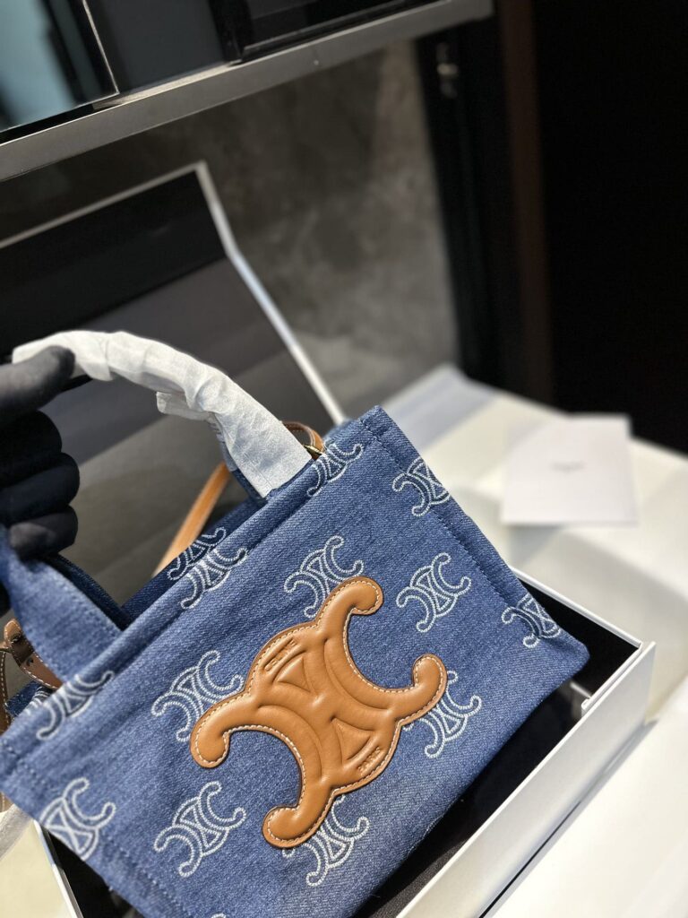 Celine Triomphe Small Cabas Thais In Denim Navy 25Cm 199162Fed 07At - Image 7