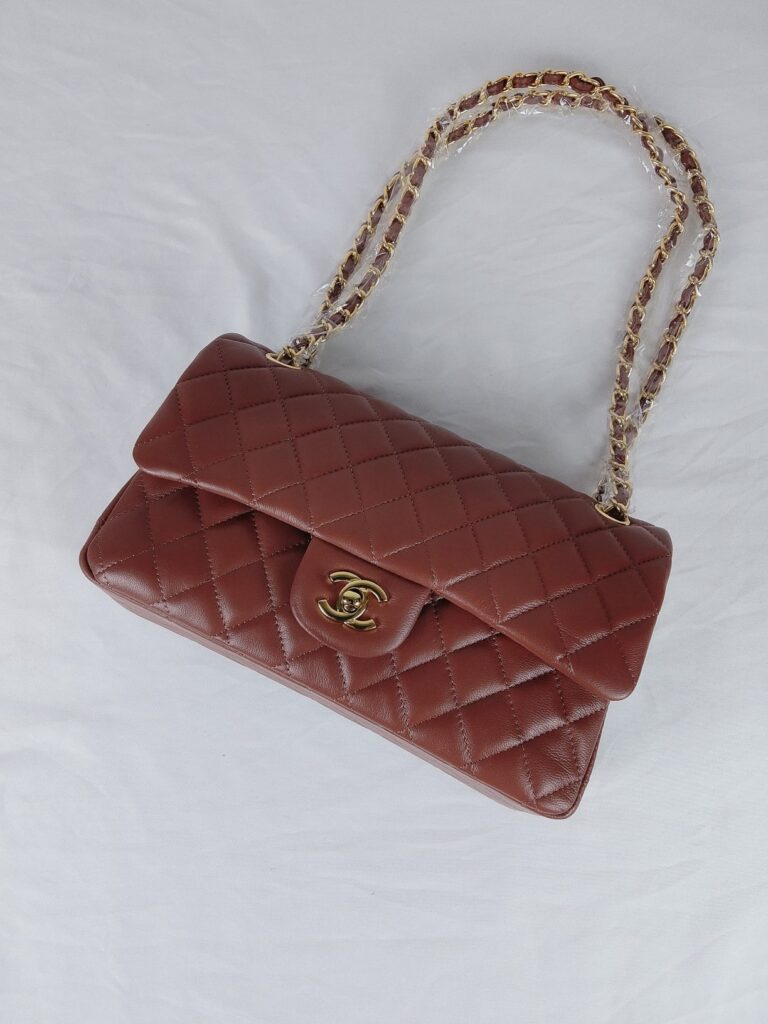 Chanel Classic Medium Lambskin Flap Brown And Gold 25Cm - Image 3