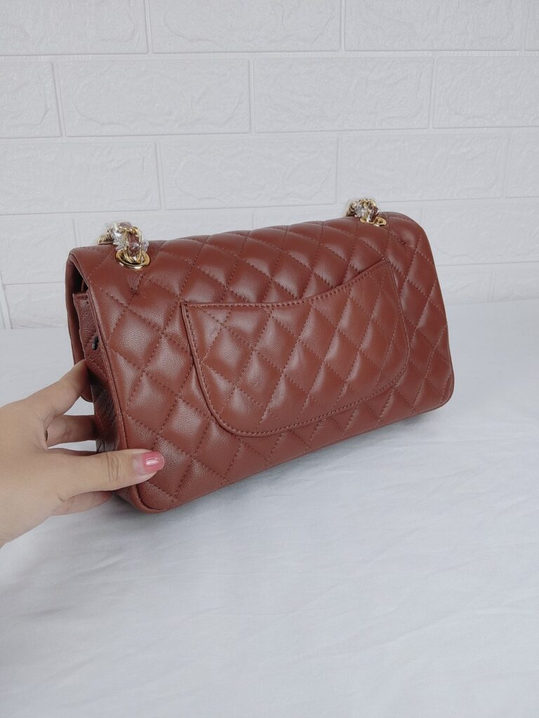 Chanel Classic Medium Lambskin Flap Brown And Gold 25Cm - Image 5