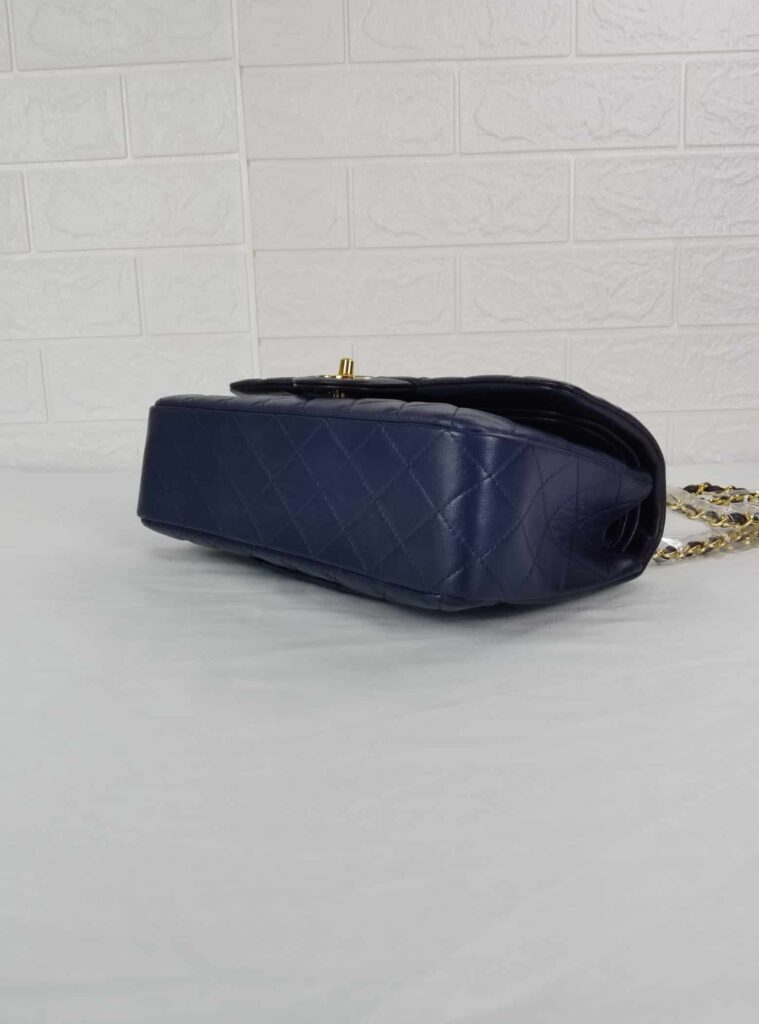 Chanel Classic Medium Lambskin Flap Navy And Gold 25Cm - Image 2