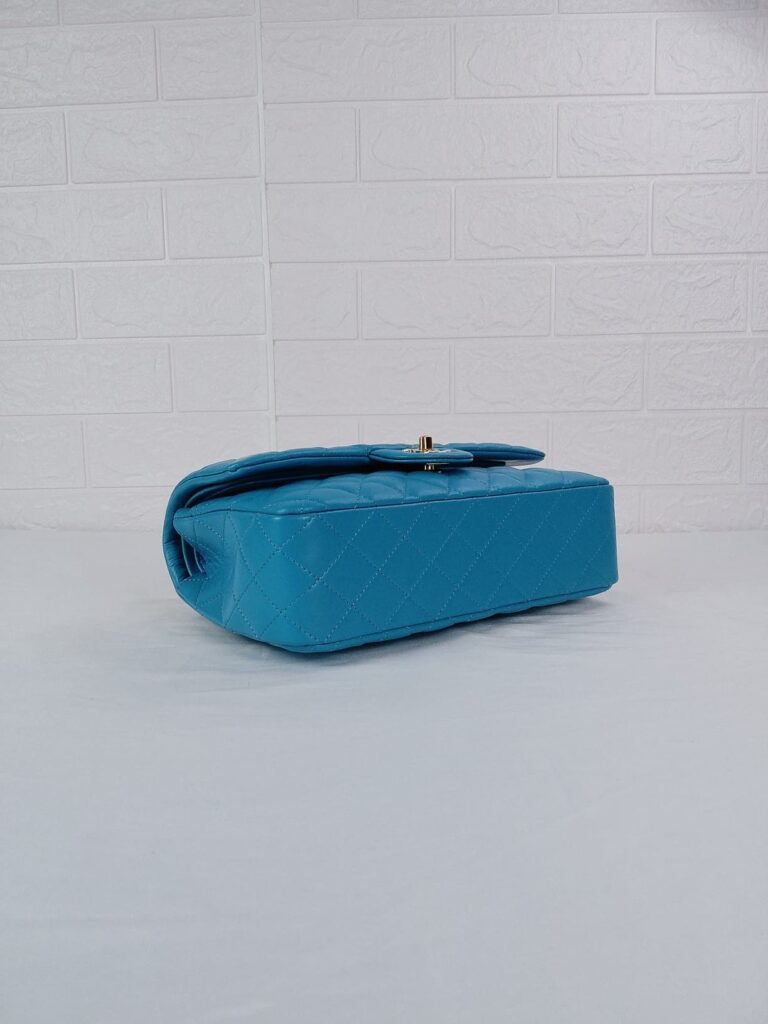 Chanel Classic Medium Lambskin Flap Bag Blue And Gold 25Cm - Image 8