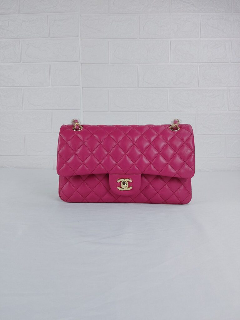Chanel Classic Medium Lambskin Flap Pink And Gold 25Cm - Image 5