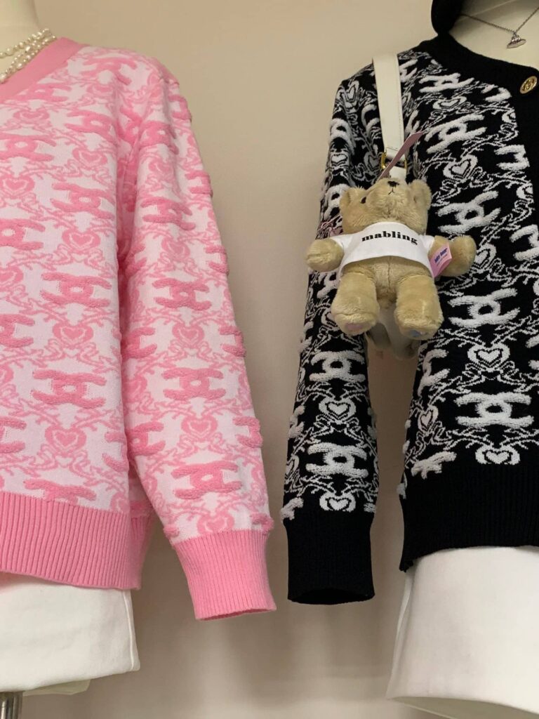 Chanel Knit Cardigan Cc Stylish Logo With Heart Pattern Black - Image 4