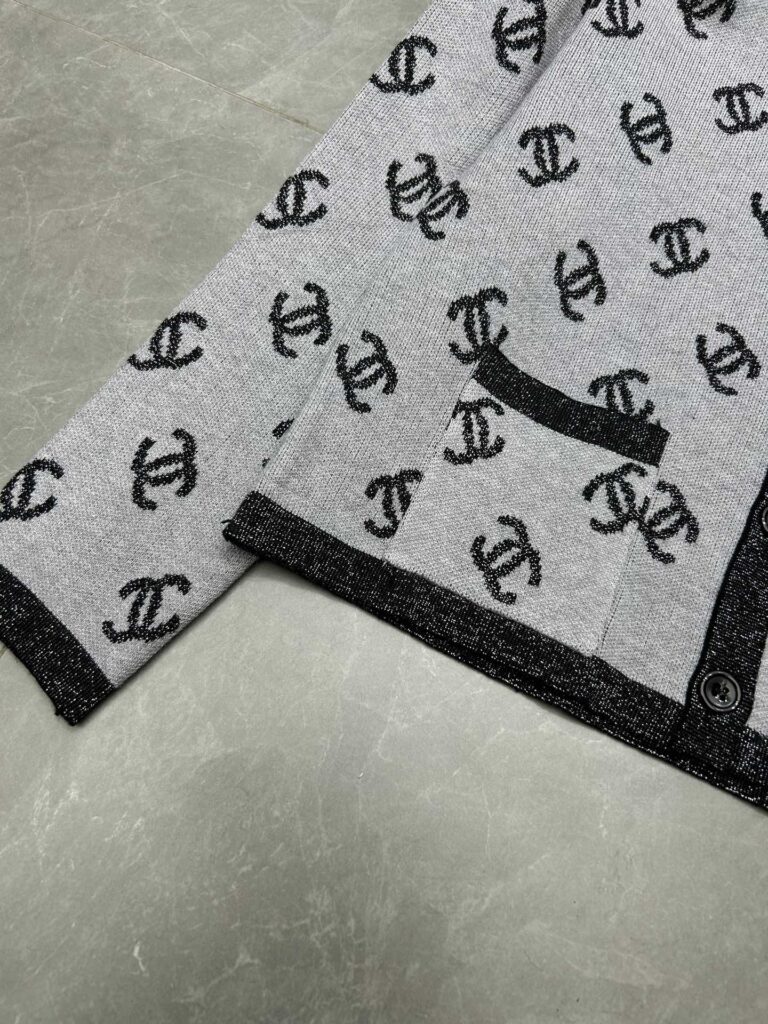 Chanel Knit Cardigan With Cc Logo In Grey - Image 4
