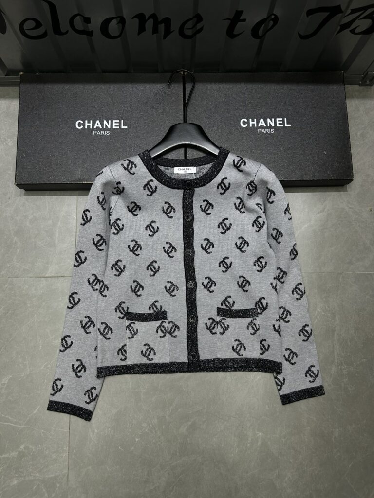 Chanel Knit Cardigan With Cc Logo In Grey - Image 2