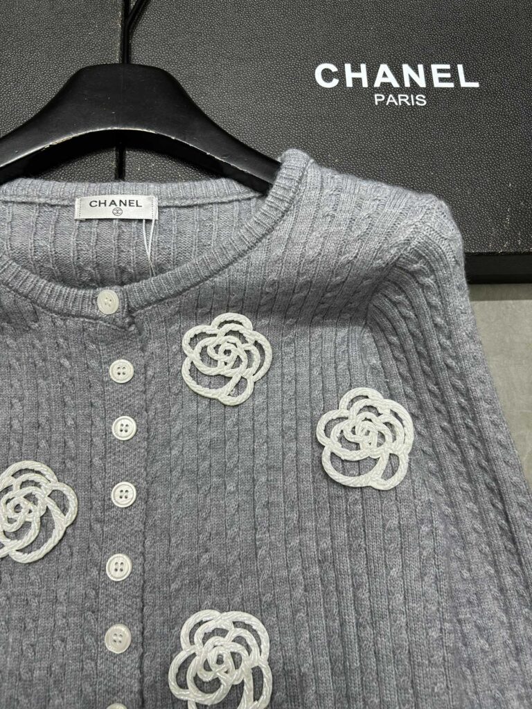 Chanel Camellia Floral Long Sleeve Button Knit Cardigan In Gray - Image 4