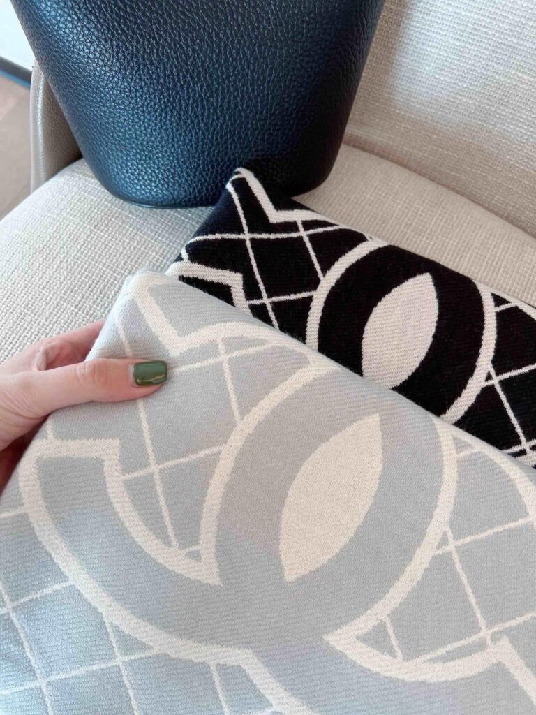 Chanel Cashmere Shearling Scarf Grey - Image 3