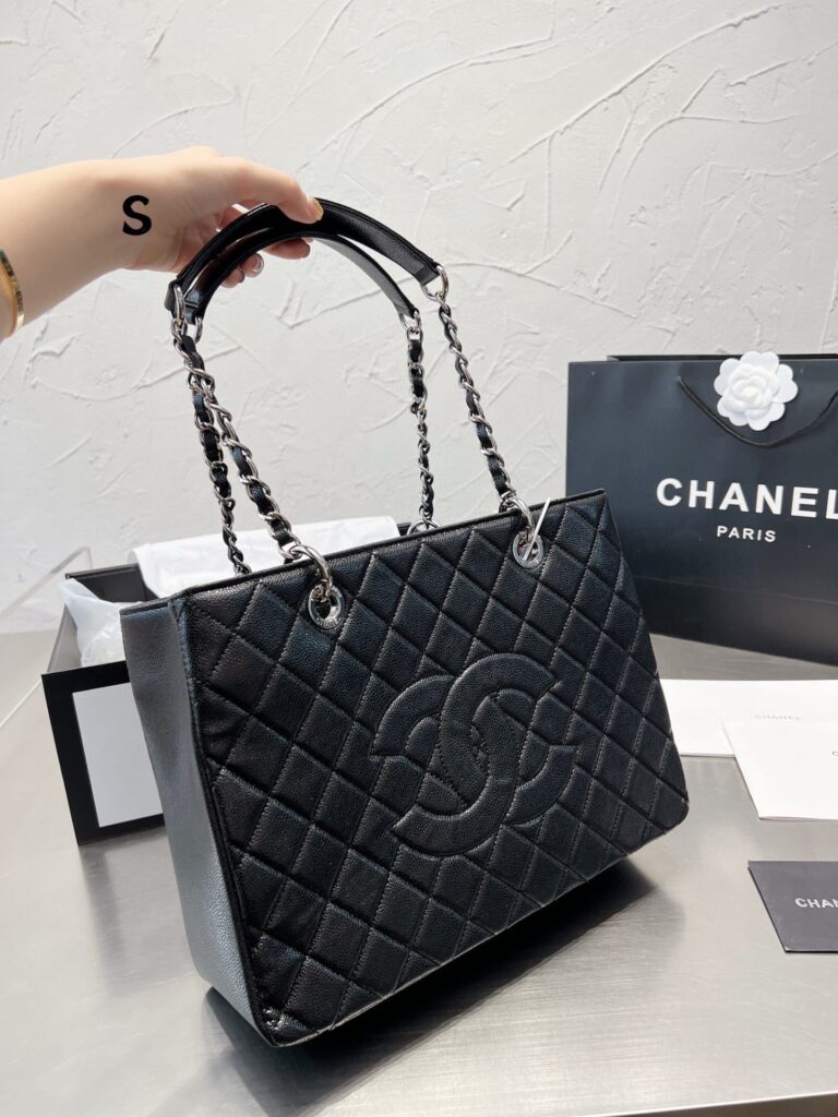 Chanel Grand Shopping Tote Bag Black Caviar Silver Tone Chain 34Cm - Image 2