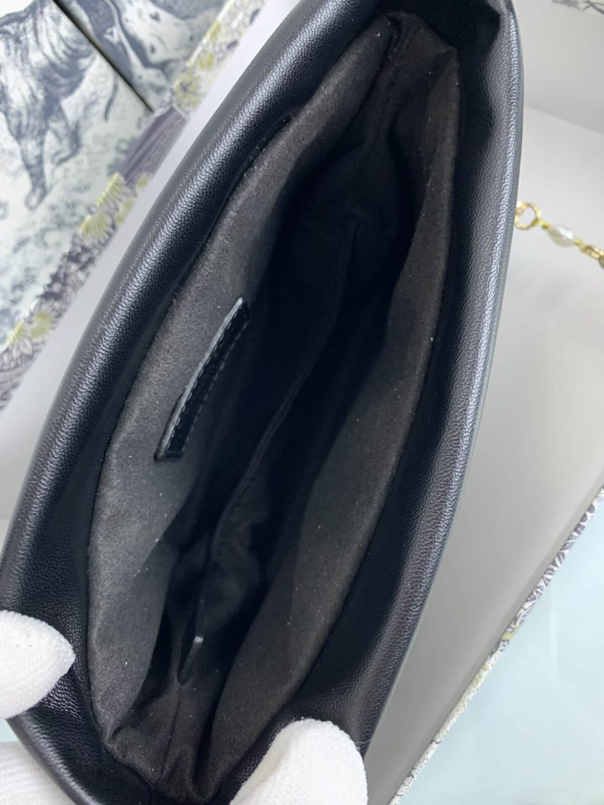 Dior Lady Dior Milly Mini Bag Black 19Cm S0981Onmjm900 - Image 2